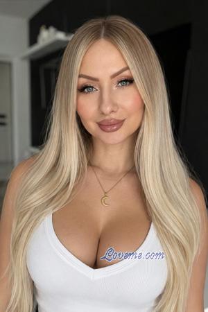 228605 - Nataliia Age: 37 - Ukraine